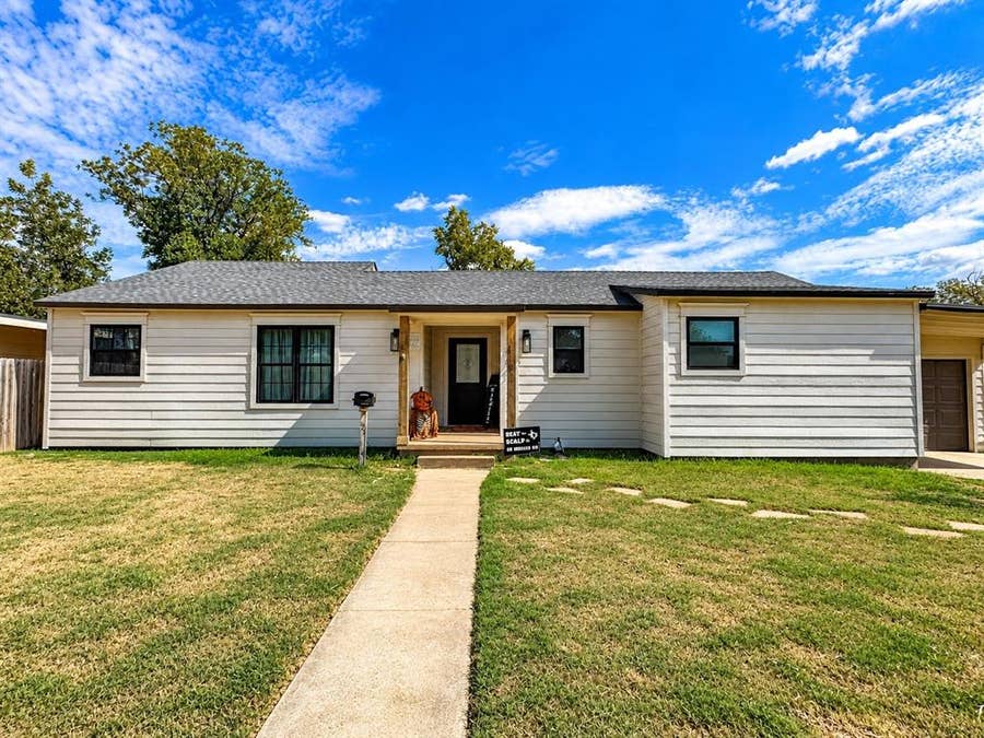 Property photo for 1504 N Avenue G, Haskell, TX