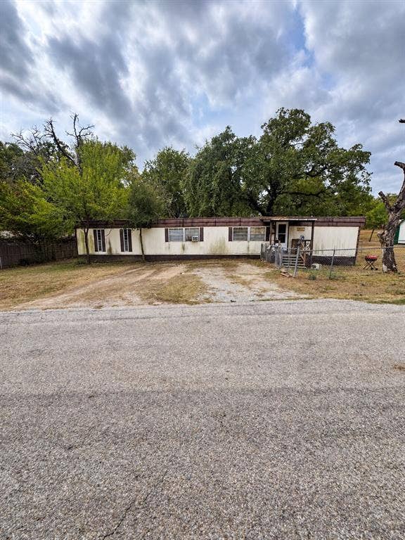Property photo for 7241 Willow Creek, Fort Worth, TX