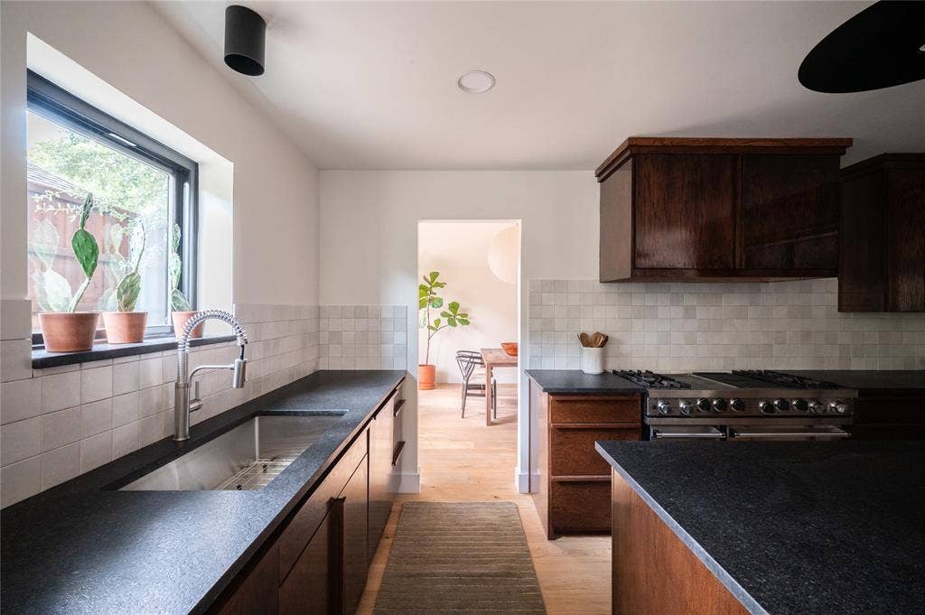 7111 Claybrook Drive, Dallas, TX 75231