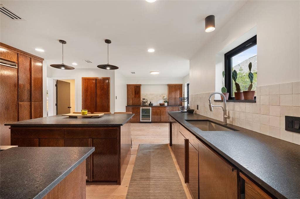 7111 Claybrook Drive, Dallas, TX 75231