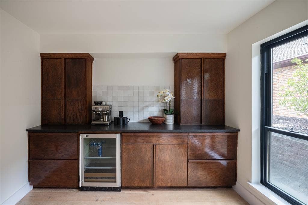 7111 Claybrook Drive, Dallas, TX 75231