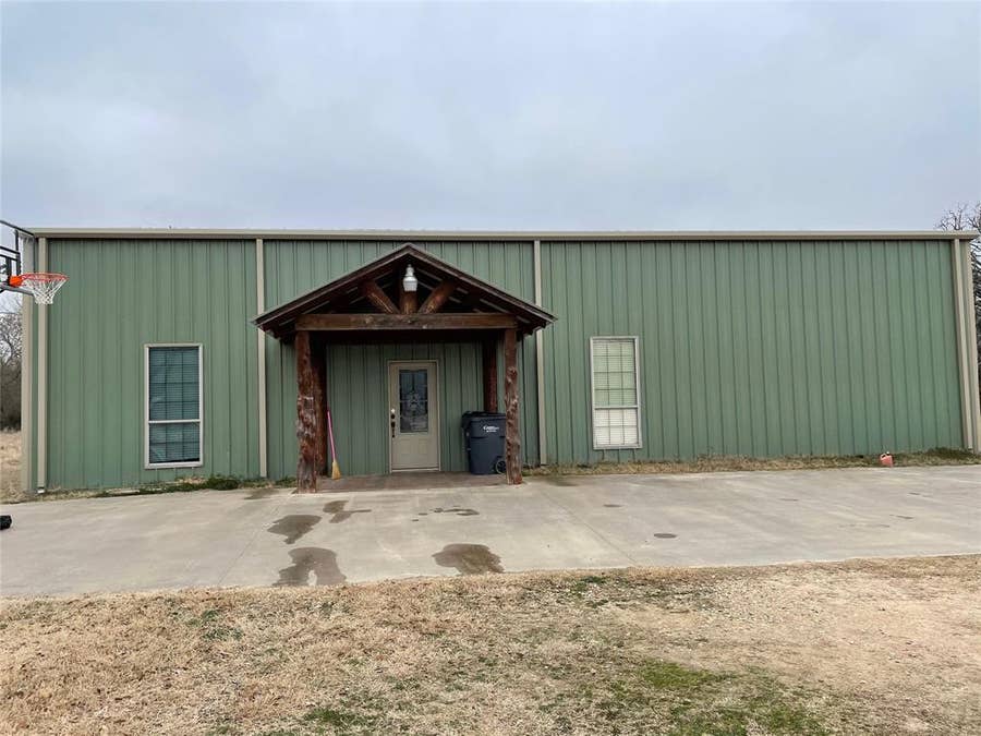 Property photo for 7430 Farm Rd 2653, Cumby, TX