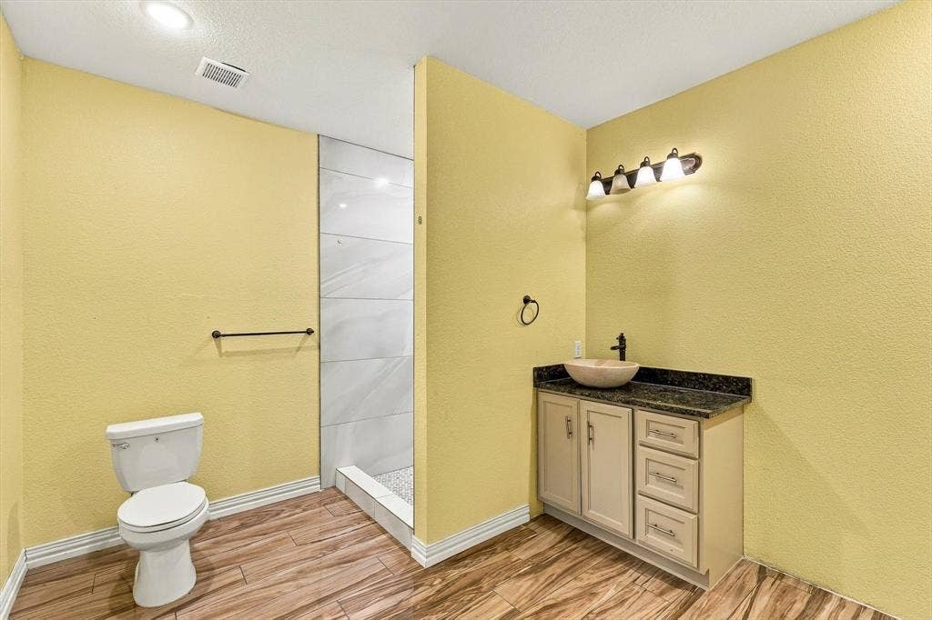573 Hcr 2431, Hillsboro, TX 76645 573 Hcr 2431, Hillsboro, TX 76645