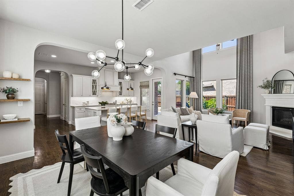 618 Cano Street, Allen, TX 75002 618 Cano Street, Allen, TX 75002