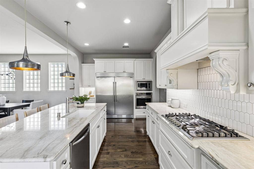 618 Cano Street, Allen, TX 75002 618 Cano Street, Allen, TX 75002