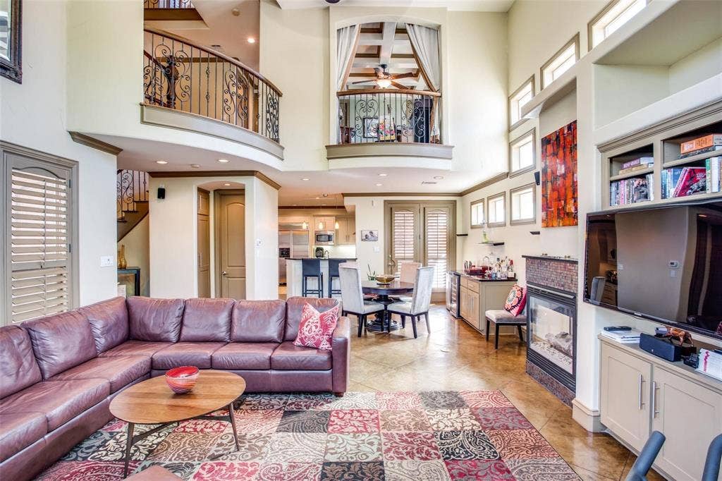 5020 Mission Avenue, Dallas, TX 75206 5020 Mission Avenue, Dallas, TX 75206