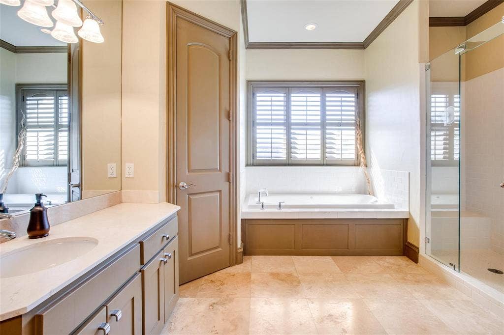 5020 Mission Avenue, Dallas, TX 75206 5020 Mission Avenue, Dallas, TX 75206