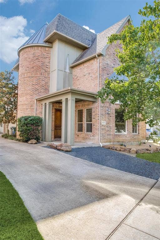 Property photo for 5020 Mission Avenue, Dallas, TX