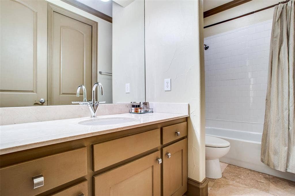 5020 Mission Avenue, Dallas, TX 75206 5020 Mission Avenue, Dallas, TX 75206