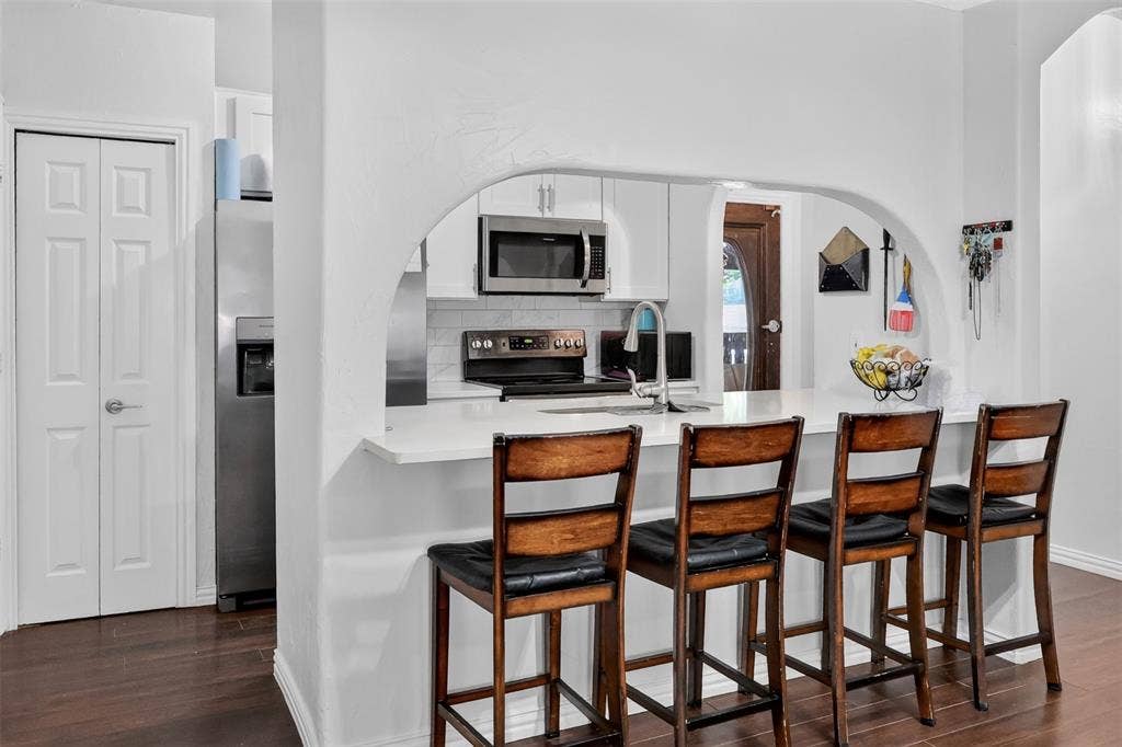 2121 High Summit Drive, Garland, TX 75041 2121 High Summit Drive, Garland, TX 75041