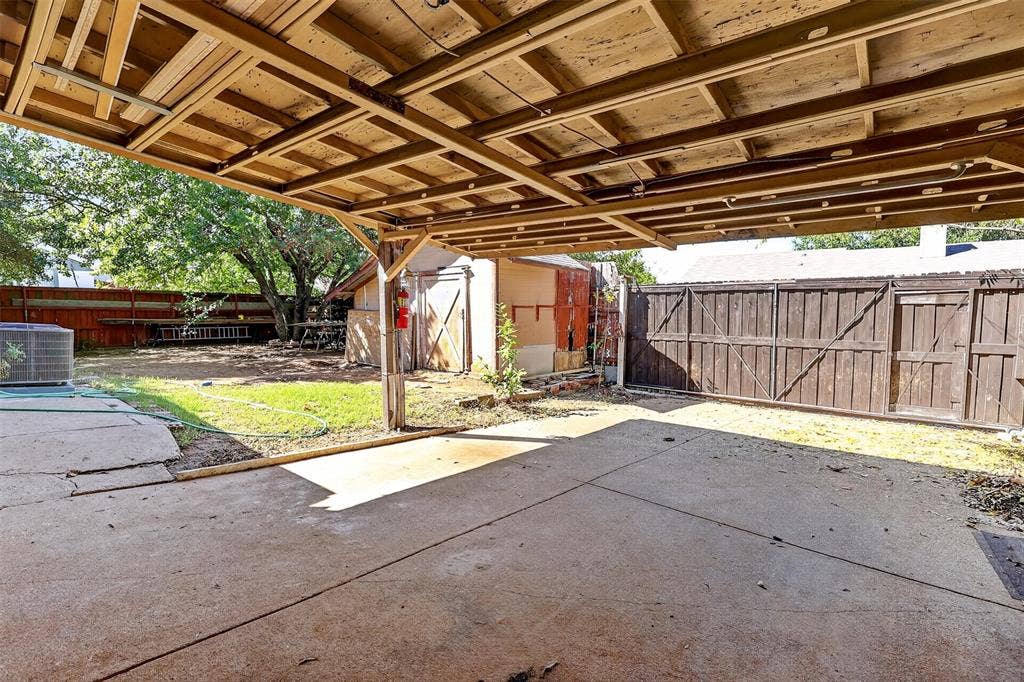 2121 High Summit Drive, Garland, TX 75041 Covered car port located in the back