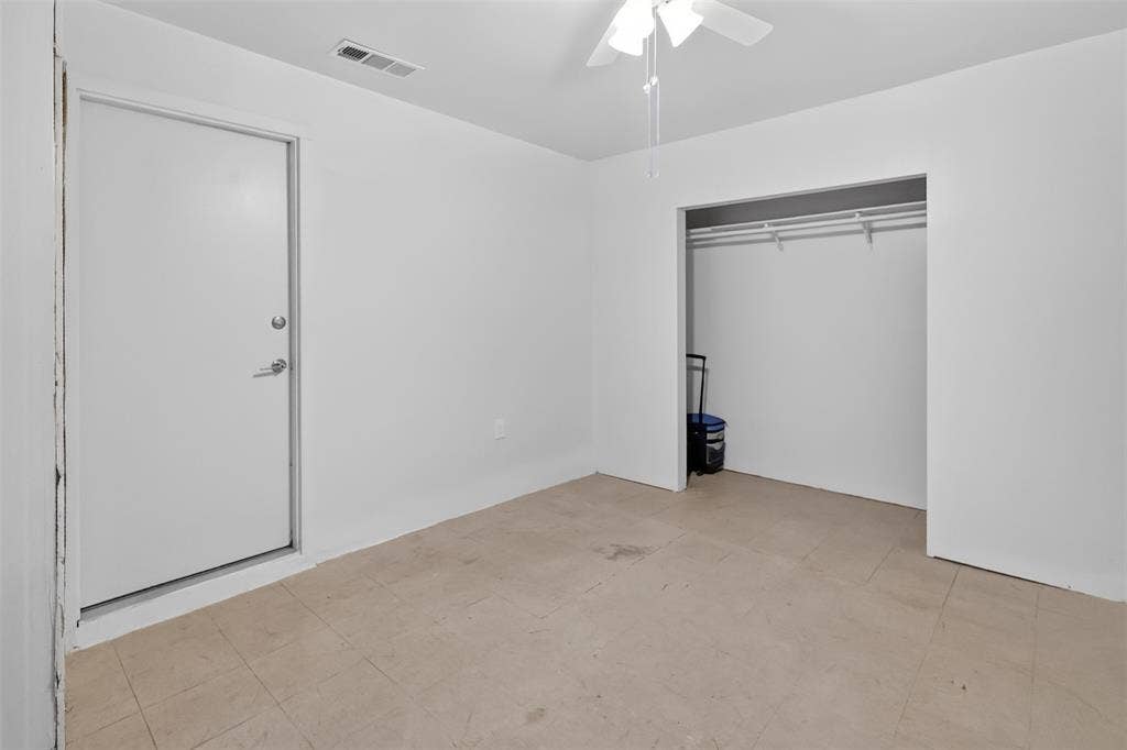 2121 High Summit Drive, Garland, TX 75041 2121 High Summit Drive, Garland, TX 75041