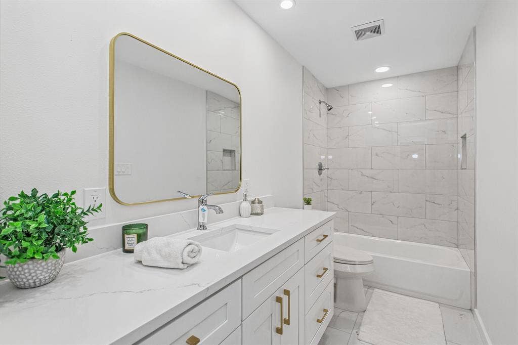 4025 Tacoma Street, Irving, TX 75062 4025 Tacoma Street, Irving, TX 75062