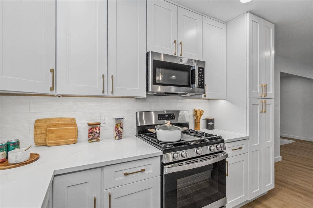 4025 Tacoma Street, Irving, TX 75062 4025 Tacoma Street, Irving, TX 75062