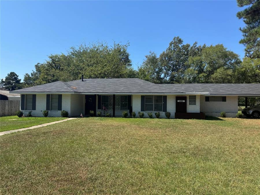 Property photo for 800 Regmar Drive, Shreveport, LA