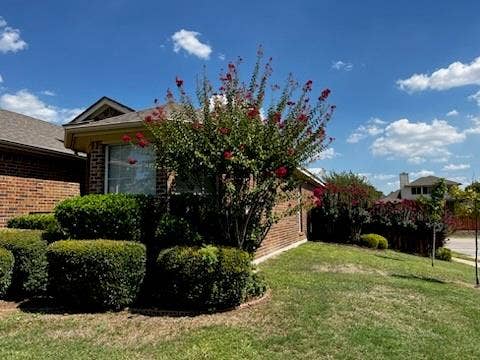 5000 Royal Burgess Drive, Fort Worth, TX 76135