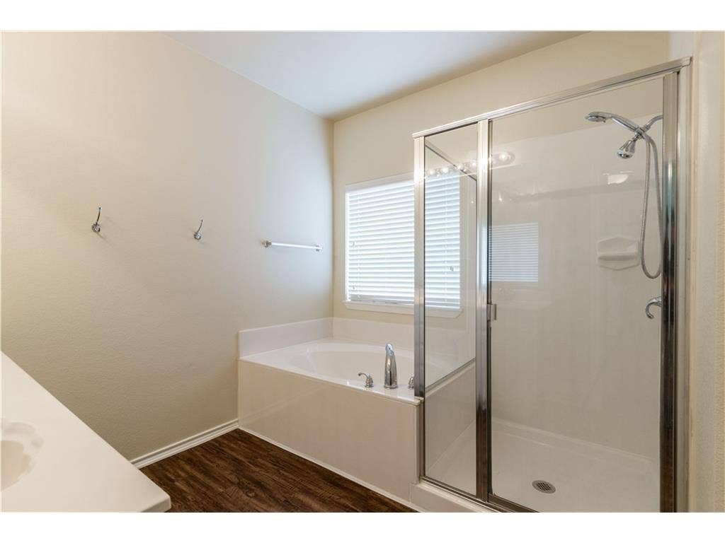 5000 Royal Burgess Drive, Fort Worth, TX 76135