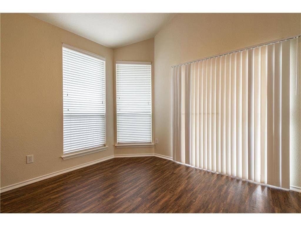 5000 Royal Burgess Drive, Fort Worth, TX 76135