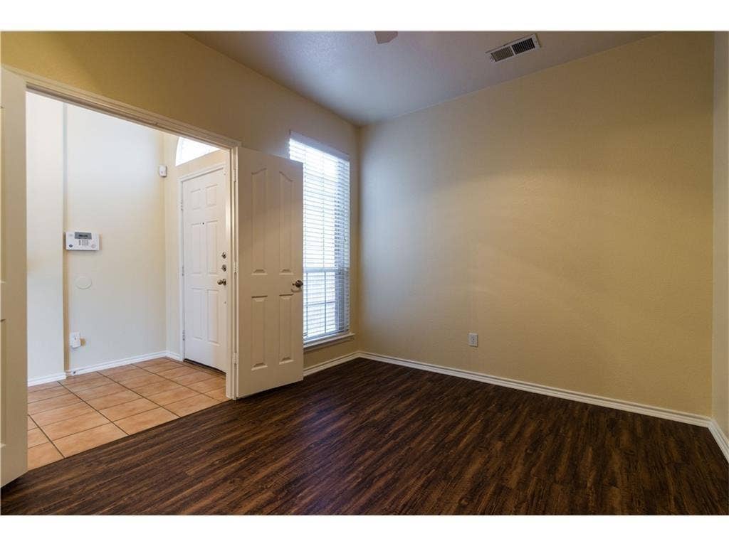 5000 Royal Burgess Drive, Fort Worth, TX 76135