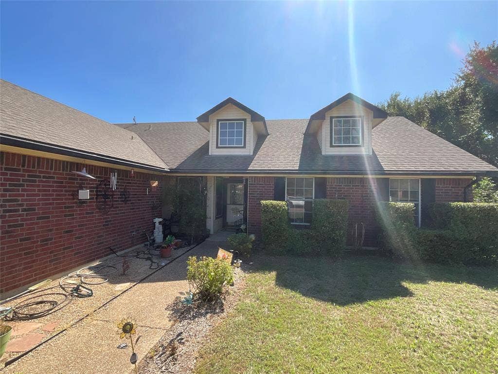 101 EdgeForest Drive, Elm Mott, TX 76640 101 EdgeForest Drive, Elm Mott, TX 76640