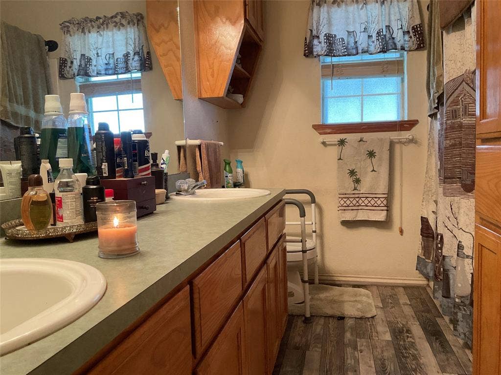 101 EdgeForest Drive, Elm Mott, TX 76640 101 EdgeForest Drive, Elm Mott, TX 76640