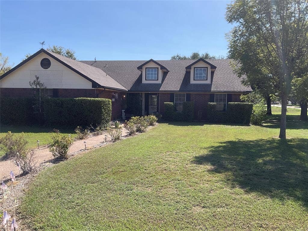 101 EdgeForest Drive, Elm Mott, TX 76640 101 EdgeForest Drive, Elm Mott, TX 76640