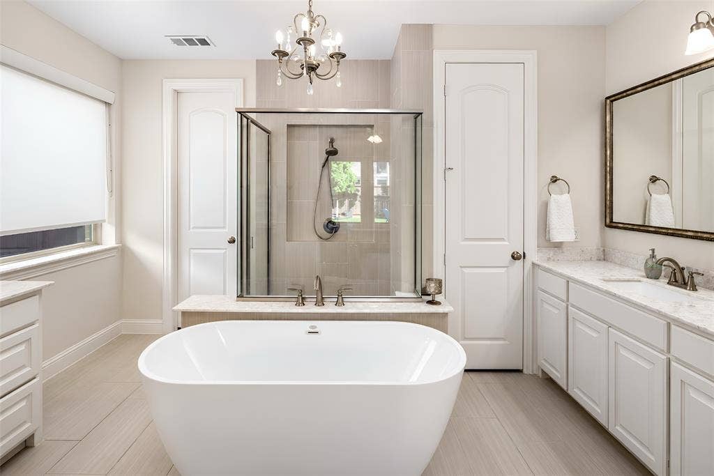 4824 Cedar Creek Drive, McKinney, TX 75070 Primary Bathoom