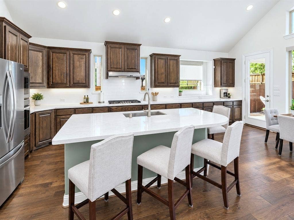 4824 Cedar Creek Drive, McKinney, TX 75070 4824 Cedar Creek Drive, McKinney, TX 75070