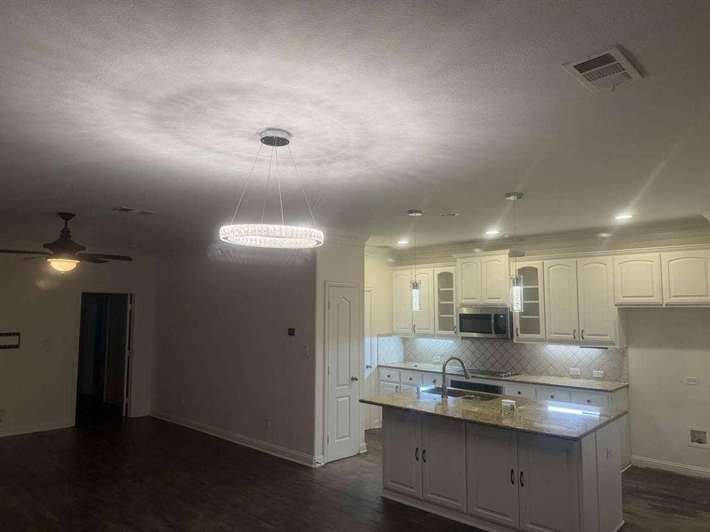 557 Mobley Way Court, Coppell, TX 75019 557 Mobley Way Court, Coppell, TX 75019