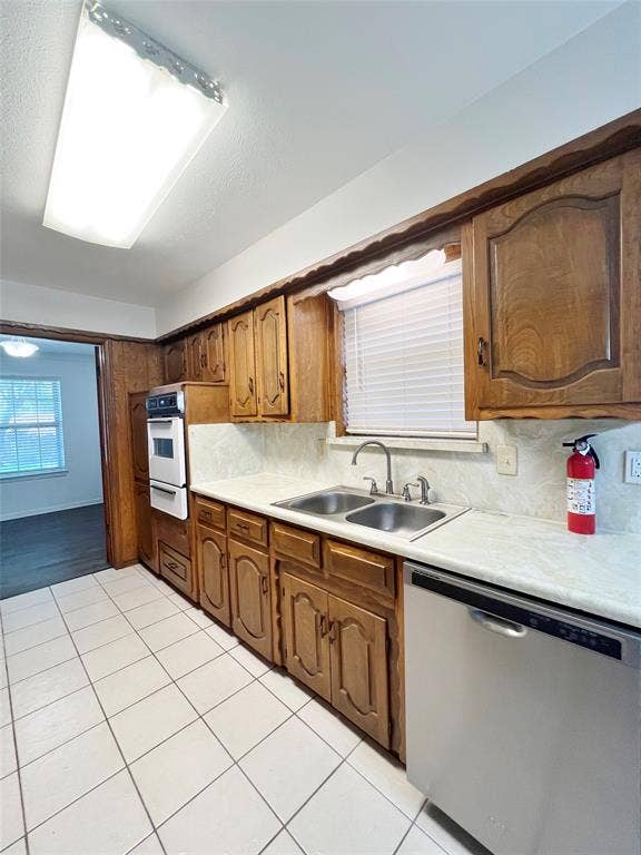 1008 Pine Tree Lane, DeSoto, TX 75115 1008 Pine Tree Lane, DeSoto, TX 75115