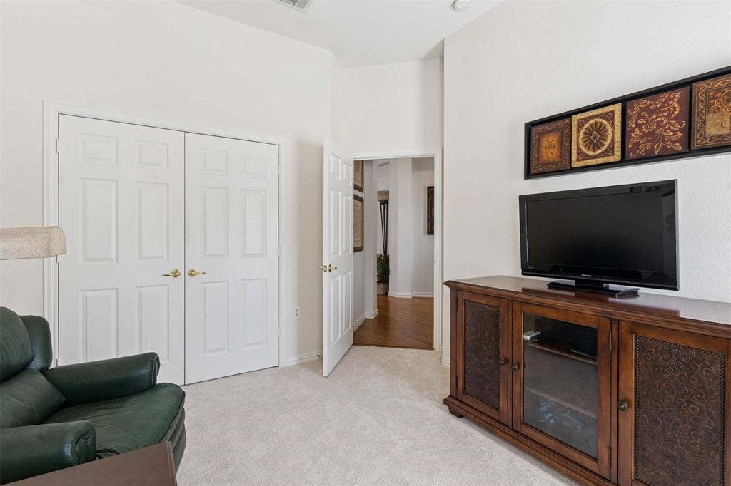 379 Southern Hills Drive, Fairview, TX 75069