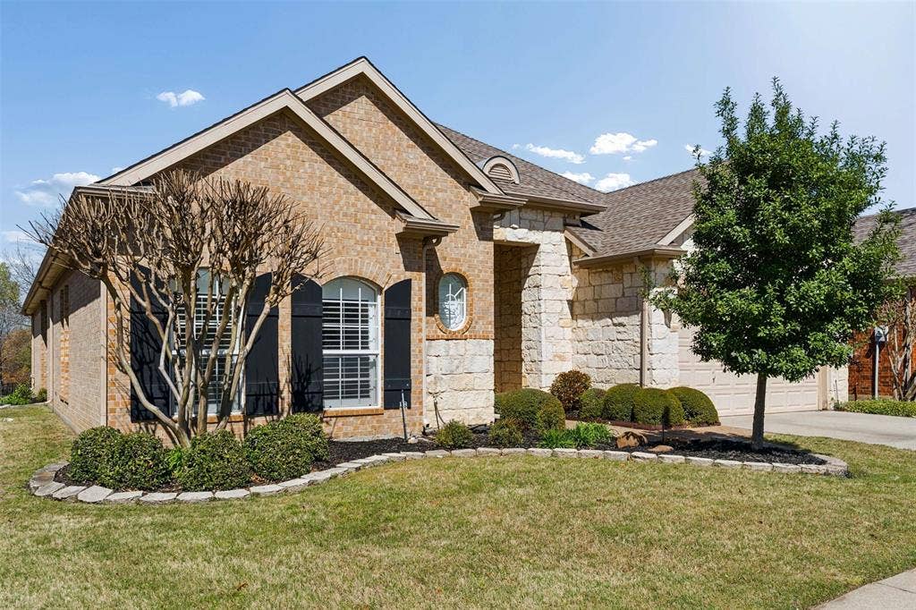 379 Southern Hills Drive, Fairview, TX 75069