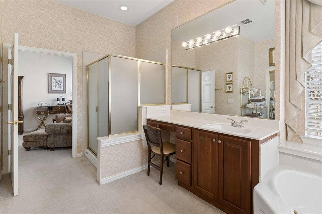 379 Southern Hills Drive, Fairview, TX 75069