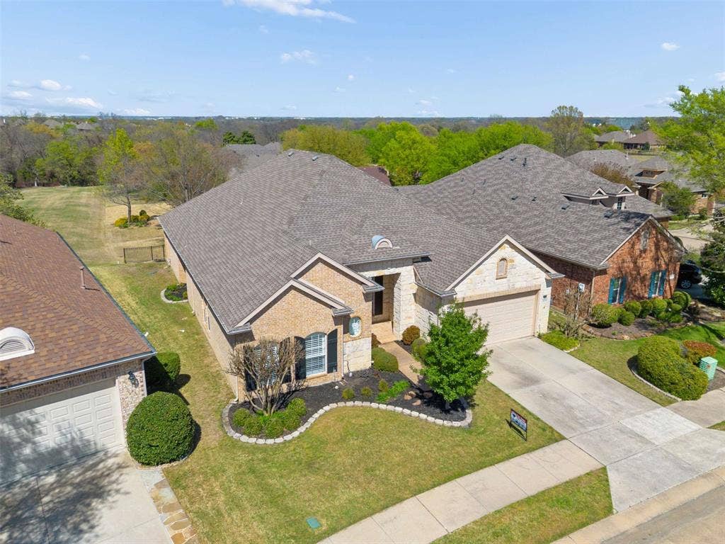 379 Southern Hills Drive, Fairview, TX 75069