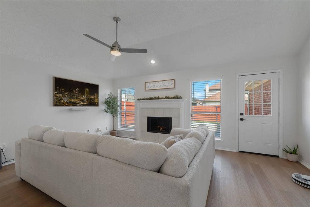 2827 Saint Martin Drive, Lancaster, TX 75146 2827 Saint Martin Drive, Lancaster, TX 75146