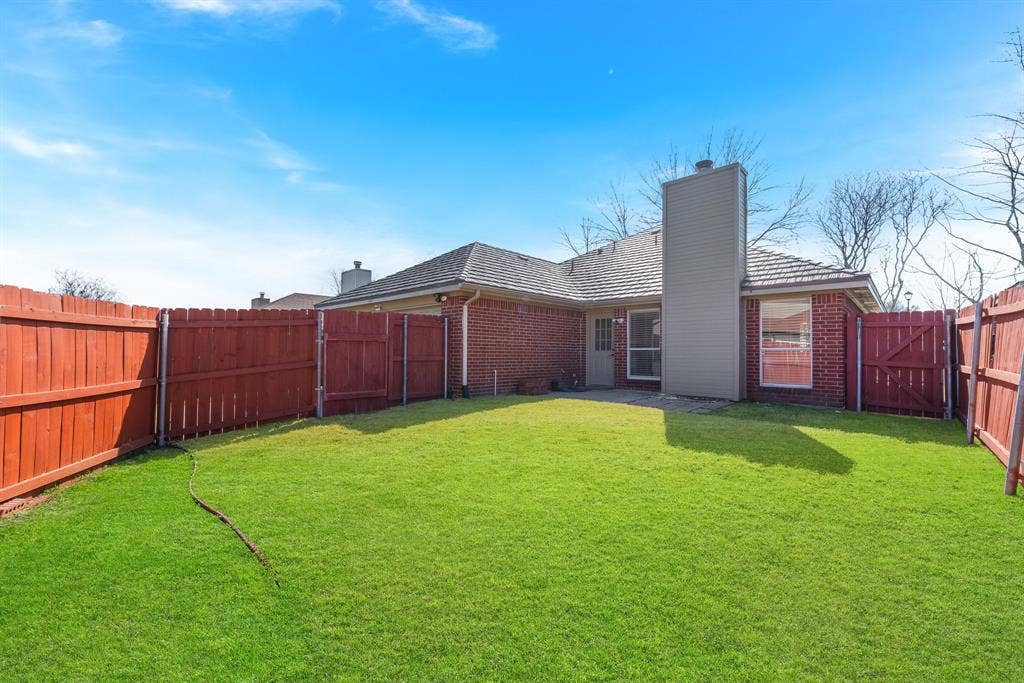 2827 Saint Martin Drive, Lancaster, TX 75146 2827 Saint Martin Drive, Lancaster, TX 75146