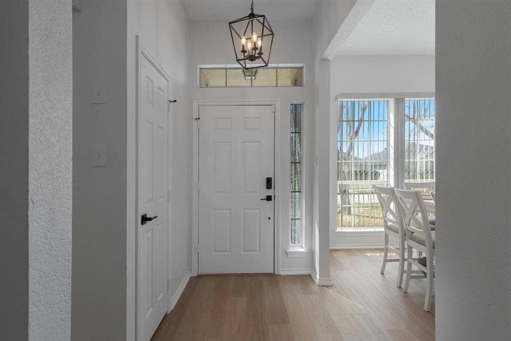 2827 Saint Martin Drive, Lancaster, TX 75146 2827 Saint Martin Drive, Lancaster, TX 75146