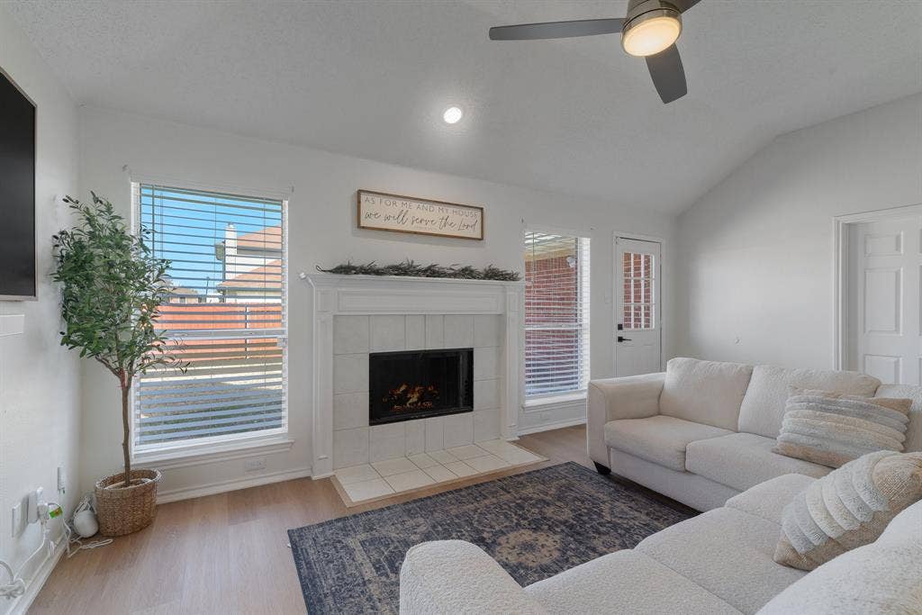 2827 Saint Martin Drive, Lancaster, TX 75146 2827 Saint Martin Drive, Lancaster, TX 75146