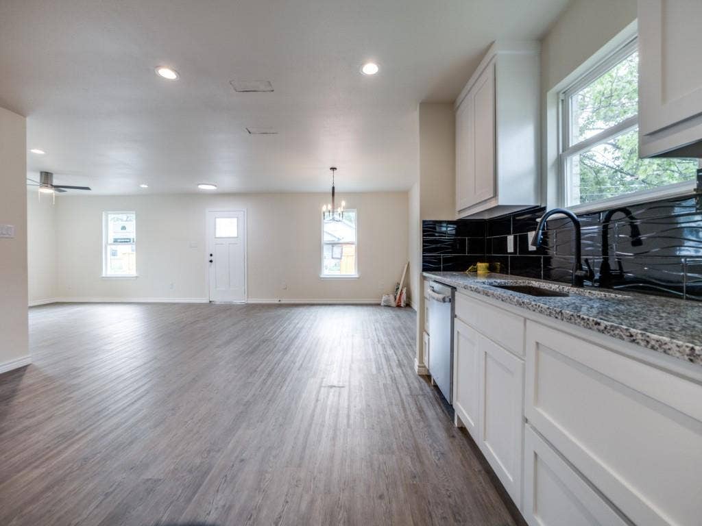 4220 Hamilton Avenue, Dallas, TX 75210