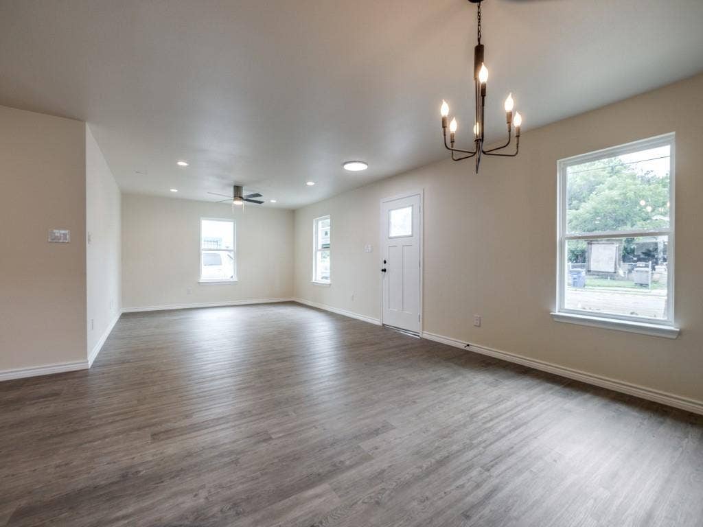4220 Hamilton Avenue, Dallas, TX 75210