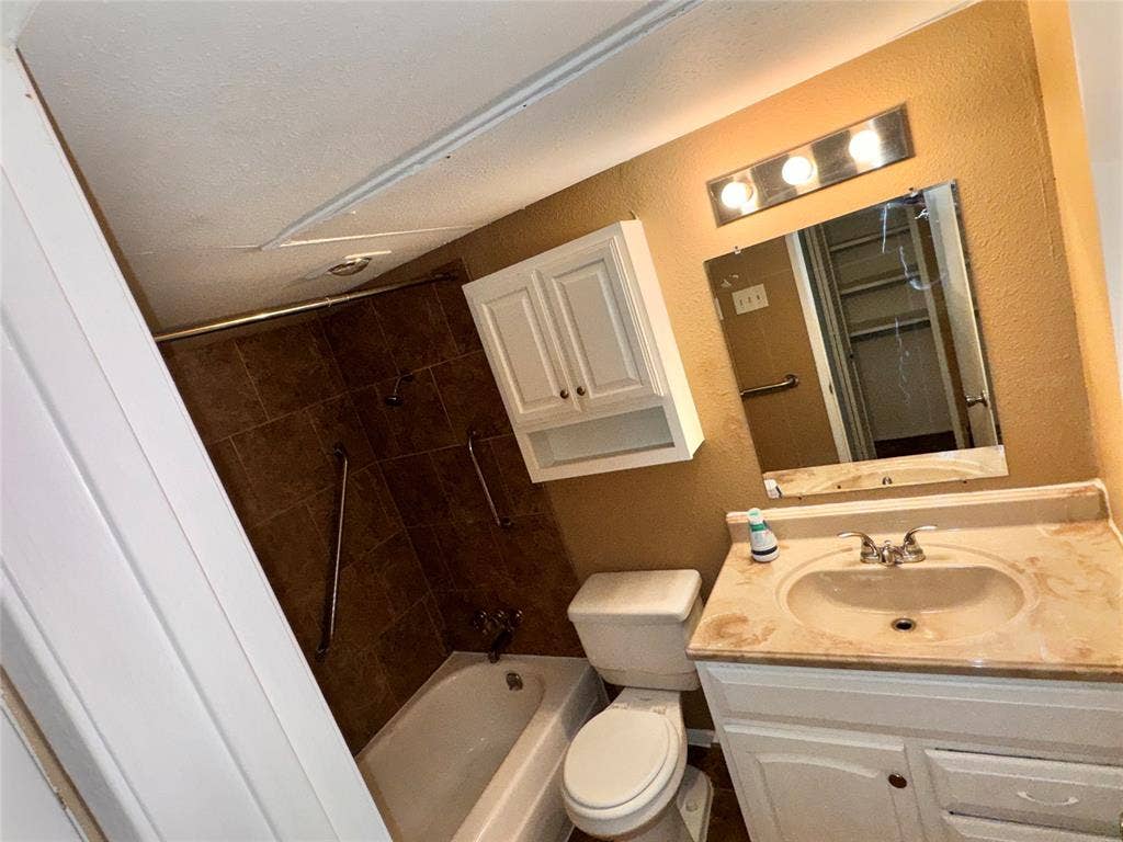 116 Cambridge Drive, Cedar Hill, TX 75104