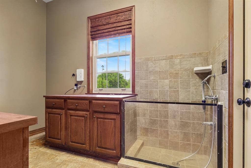 8304 Karen Lane, Terrell, TX 75160