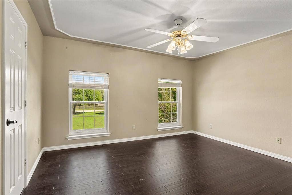 8304 Karen Lane, Terrell, TX 75160