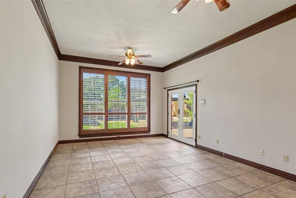 8304 Karen Lane, Terrell, TX 75160