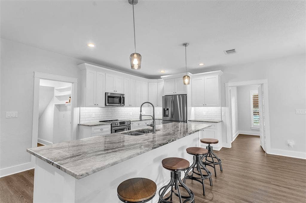 239 Colonial Drive, Mabank, TX 75156 Can lights throughout the home