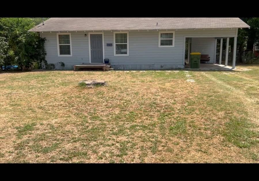 Property photo for 471 W Navasota, Groesbeck, TX
