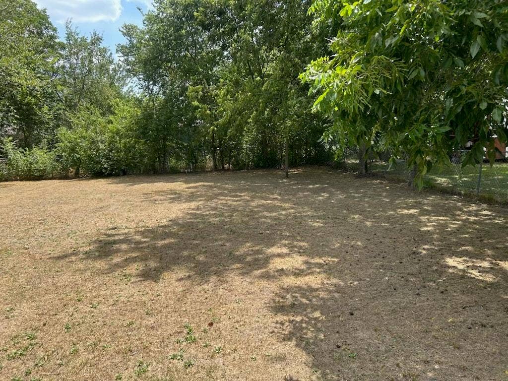 471 W Navasota, Groesbeck, TX 76642