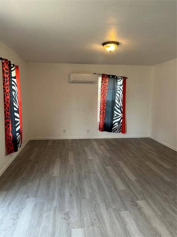 471 W Navasota, Groesbeck, TX 76642