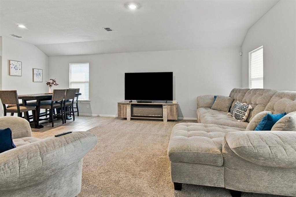 7933 Twin Forks Drive, Fort Worth, TX 76131