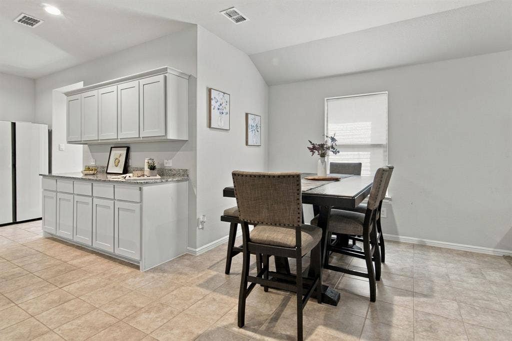7933 Twin Forks Drive, Fort Worth, TX 76131